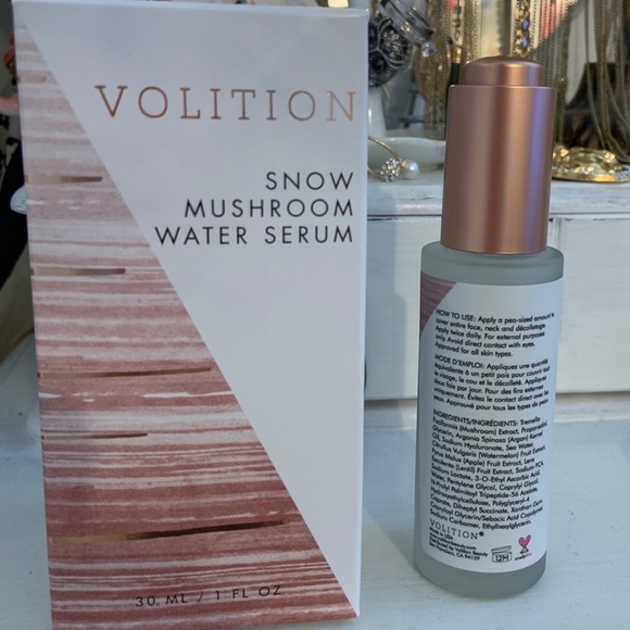 New Volition Snow Mushroom Water Serum / Sephora - Picture 5 of 16